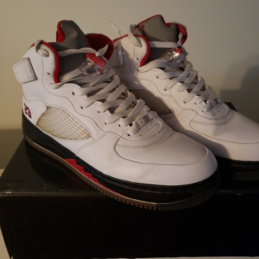 Jordan 5 - Picture 3 of 6
